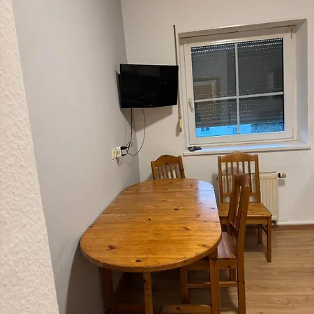 Praktische Und Stilvolle Ferien- Und Monteurswohnung Suedlich Von Leipzig In Naehe A72 * Böhlen