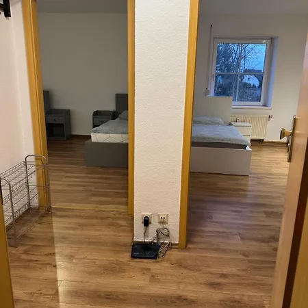 Praktische Und Stilvolle Ferien- Und Monteurswohnung Suedlich Von Leipzig In Naehe A72 アパート *